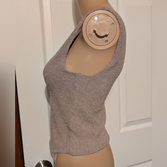 UGG Women's Tan Sleeveless Top - Picture 8 of 10